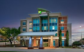 Holiday Inn Express & Suites North Dallas at Preston